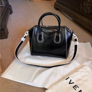 listing-status-banner